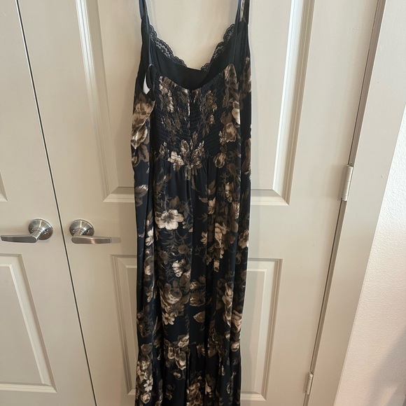 Reformation Irish Dress ES in Grand Dame - Picture 5 of 7